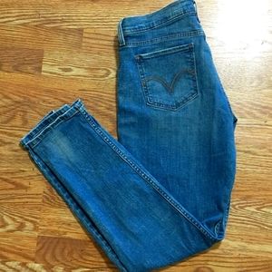 Levi's 524 Too Super low